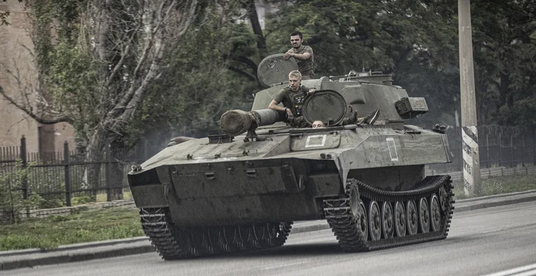 Las luchas de Donnetsk: Ucrania respalda los esfuerzos rusos para avanzar