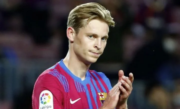 Médias espagnols : Frankie de Jong partirait pour ce club de Barcelone.