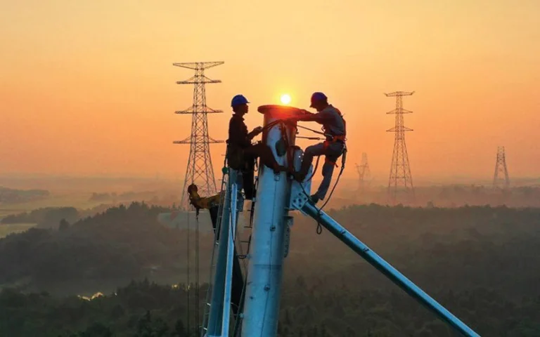 3.5m euros por día, Albania compra energía a precios récord