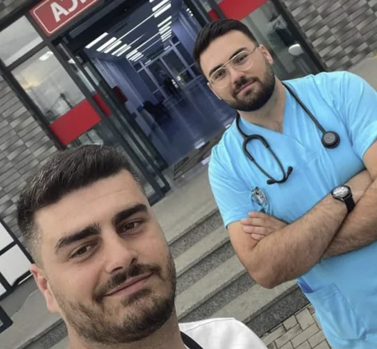 Das Land, das Sie ihr gegeben haben: Die berührende Lyrik des Bruders des Arztes, der in einem Unfall am Krankenwagen gestorben ist