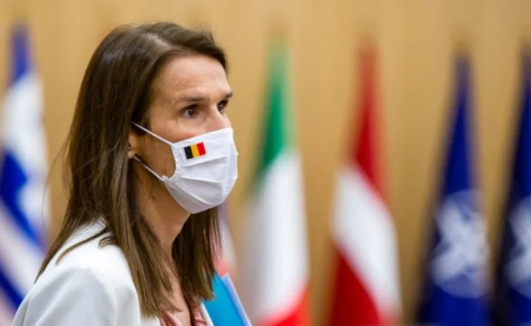 Belgische Außenminister tritt vorläufig zurück, um für den kranken Mann zu sorgen