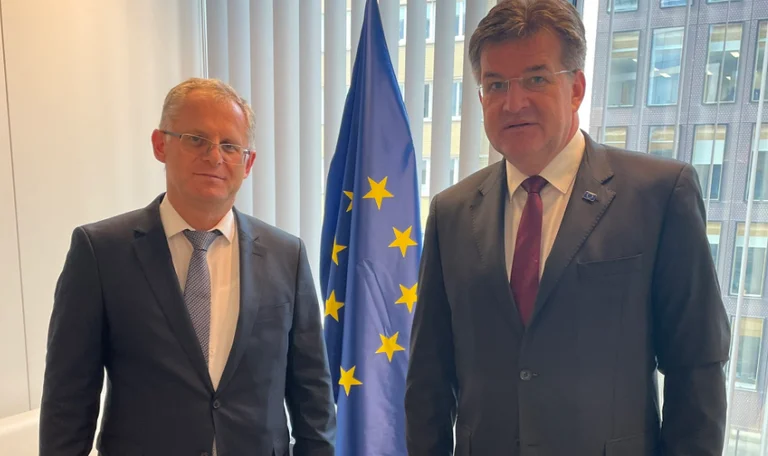 Lajcak traf sich mit Bisimi, erzählt Details darüber, was sie besprochen haben