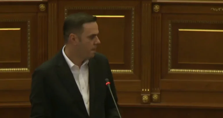 Abdixhiku feels Kurt by giving an order against the LDK position: Well, then, good luck
