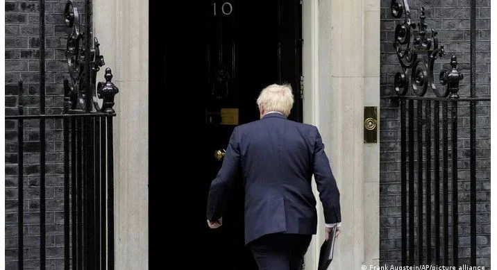 Chi chiama Downing Street dopo la partenza di Boris Johnson?