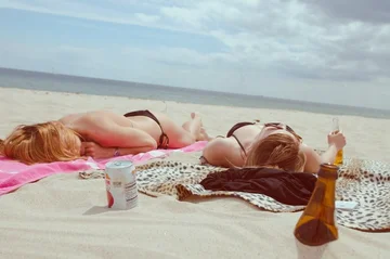 Why aren't you getting as tanned as you want on the beach: 10 tips that help
