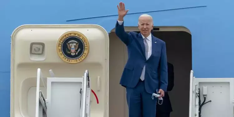 Biden arrive au Moyen-Orient : les prix du pétrole restent concentrés