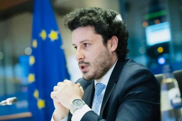 El acuerdo con la iglesia serbia no constituye traición, dice Abazovic