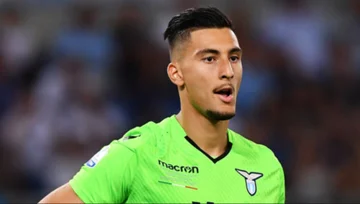 Der englische Riesen wird die Möglichkeit angeboten, mit Strakosha zu unterschreiben, der ein freier Spieler bleibt