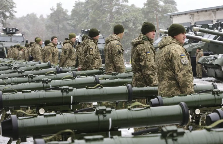 A million armed soldiers from the West, Zelensky gives orders to recover south from the Russians