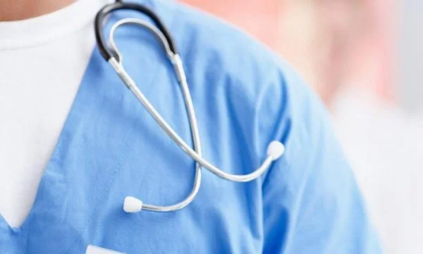 Specializimi lë pa mjekë ambulancat
