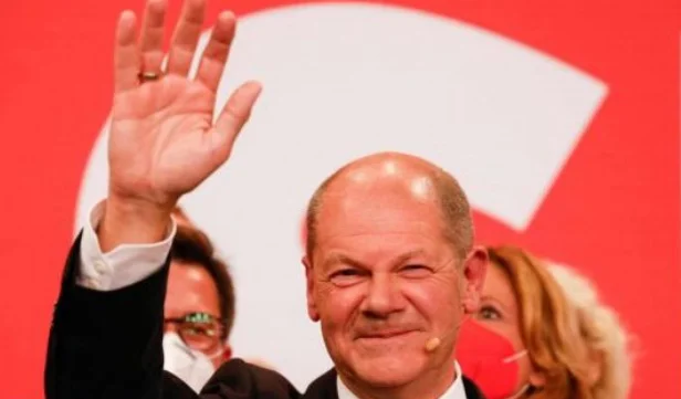Nove donne drogate al partito estivo del cancelliere Olaf Scholz
