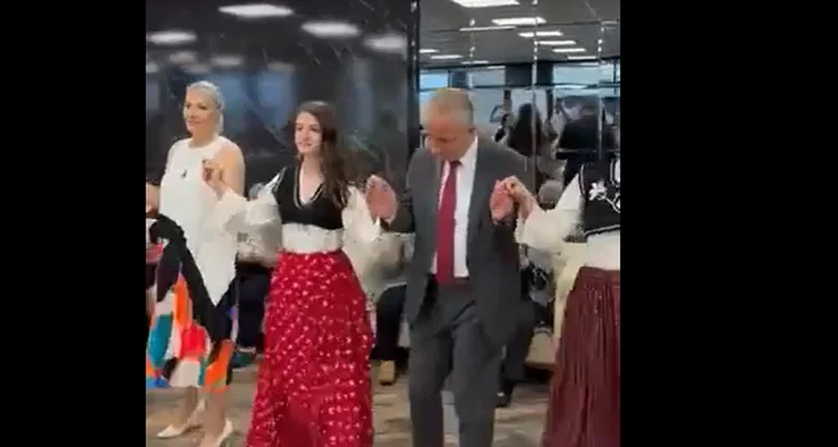 Le maire Bali Muarremaj se rend à la Maison des danses non Ew (Vidéo)