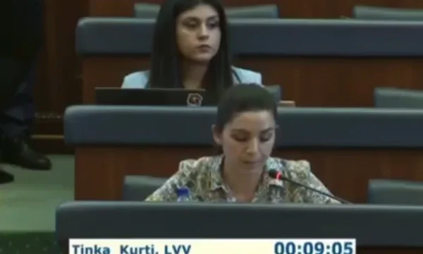 VV vice “block” durante il suo discorso nell'Assemblea