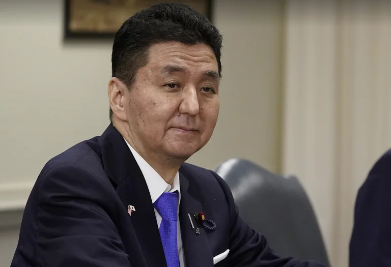 Le frère d'Abe parle de son état critique après sa blessure: Elle reçoit du sang à l'hôpital.