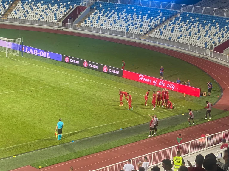 Gjilan triomphe dans les courses européennes, défaites équipe Liepaja