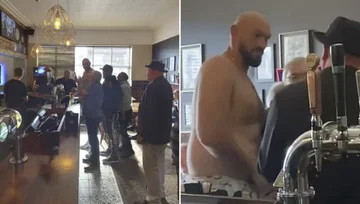 Tyson Fury fragt das Volk. Er geht nackt in einem Liverpool Coffee Shop.