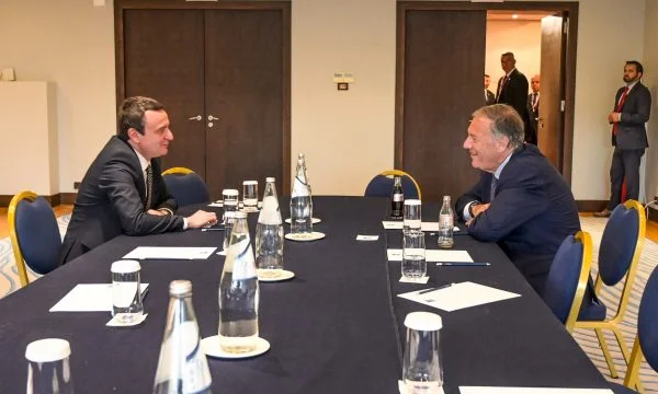 Kurti in Greece meets former Secretary Pompeo, talks to Kosovo economic growth and image