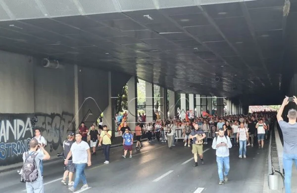 Massive Proteste in Nordmazedonien, Massenangriffe auf MPJ)