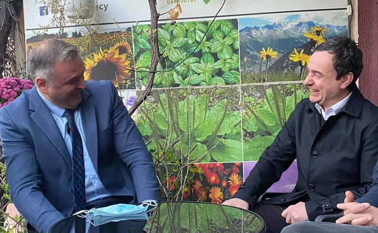 Bajqinovci says that with VVI in power, Radovici can deliver messages other than the mountains: Let's get you out of town