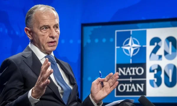 High official of NATO lands in Kosovo on 7 July