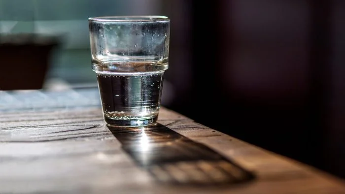 Glad to have the waiter out with a glass of poor water: Burn the network with the mood of Kosovars after government decision