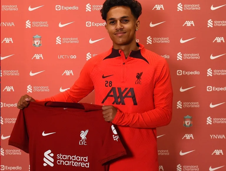 Official: Liverpool unterzeichnet neuen Mittelfeldfahrer