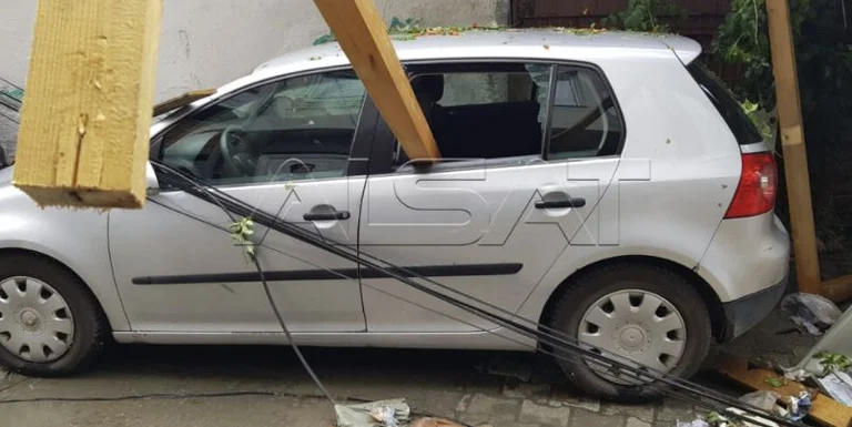 Las lluvias, vientos fuertes causan daño en el Ciir de Skopje