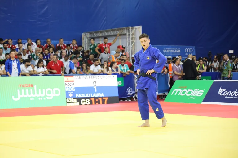 V IDEO moment when Laura Fazliu wins gold at the Mediterranean Games