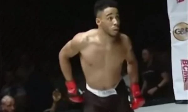 He danced before his eyes in the ring UFC breaks his opponent's jaw