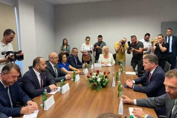 Lajcak meets Goran Rakiqi in the north: Then visit Vallaqi, Brnjak, and Jarina