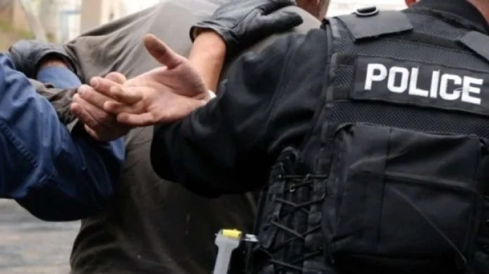 Policia arreston në shtëpi plakun kaçanikas që trafikoi viktimën për shërbime seksuale