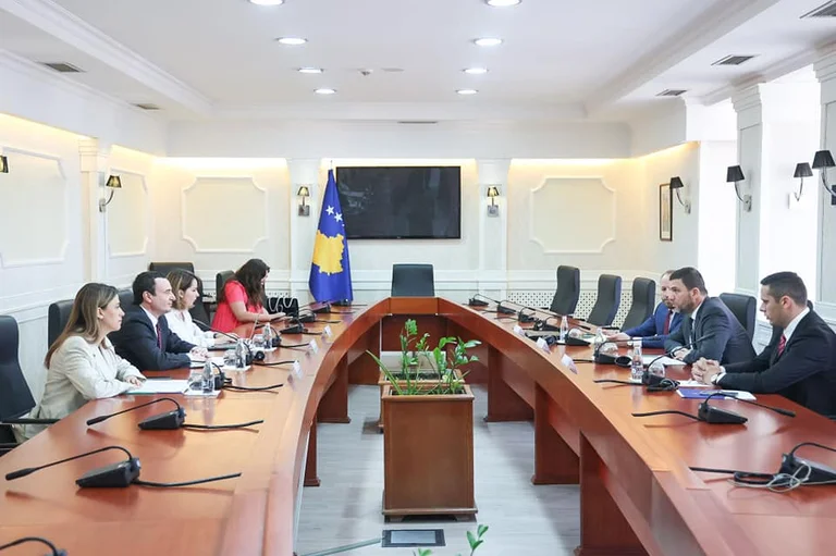 Kurti and Krasniqi met for Veting: Will this process have PDK support?