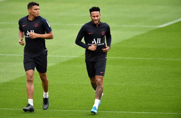 Silva talks about the possible transfer of Neymar to Chelsea