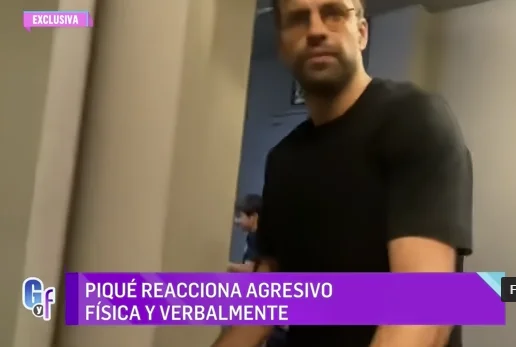 Scandal Pique goes out on his own, hits journalist when he's looking for an answer from the defender