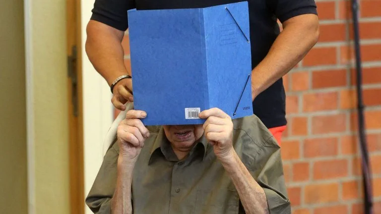 101-year-old former Nazi guard sentenced to five years in prison for murder in concentration camp