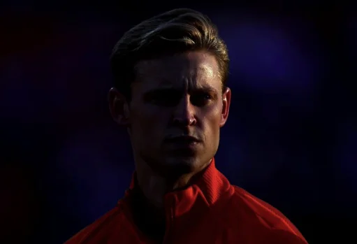 United Contacts directly with De Jong, this is the offer