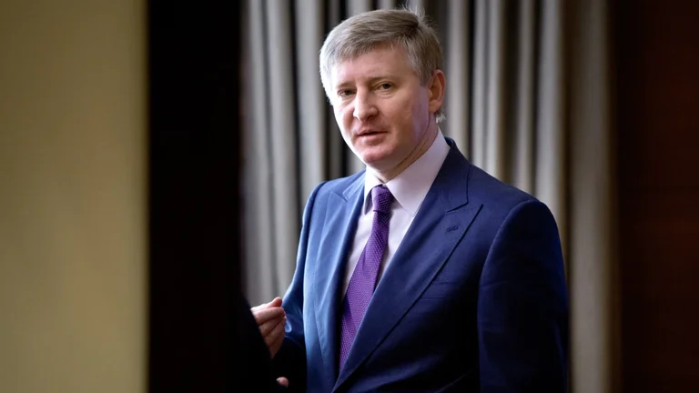 L'homme le plus riche d'Ukraine poursuit la Russie