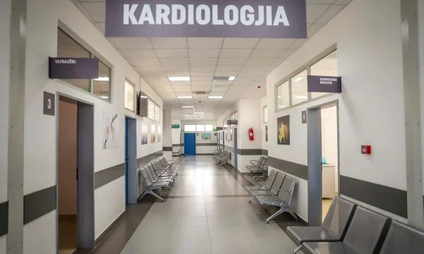 Specialista di Cardiologia minacciato, KSFUK reagisce