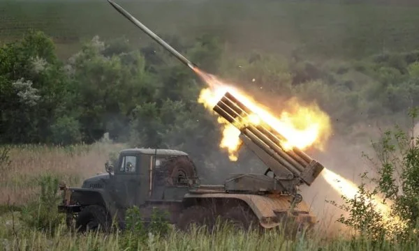 Russia launches series of attacks on Ukraine, launchs 40 rockets