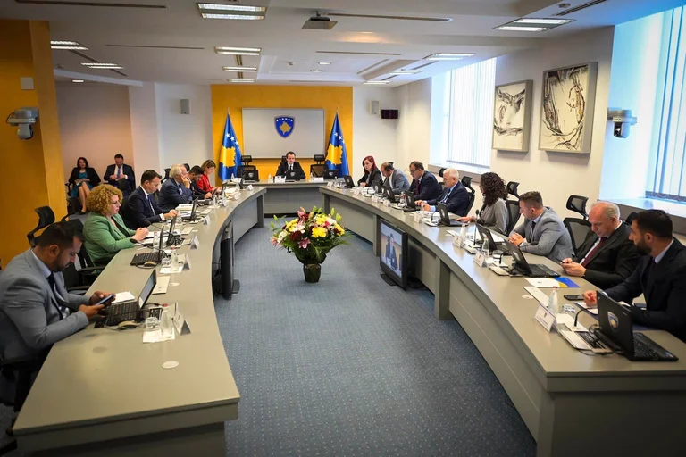 Les municipalités lancent des procédures de poursuite contre Arberie Nagavci et Rifat Latifi