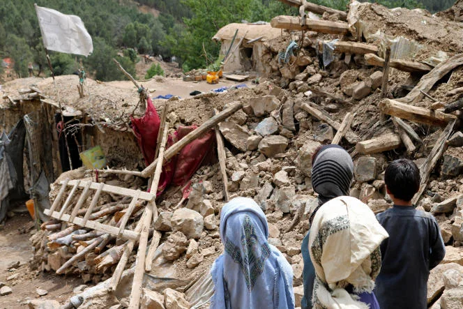 The number of casualties from earthquake in Afghanistan rises to 1150