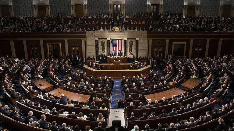 American Senate Approves Weapons Control Bill