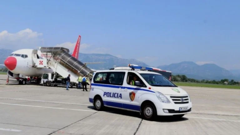23 Albanians extradited from Britain to serve Albania sentences