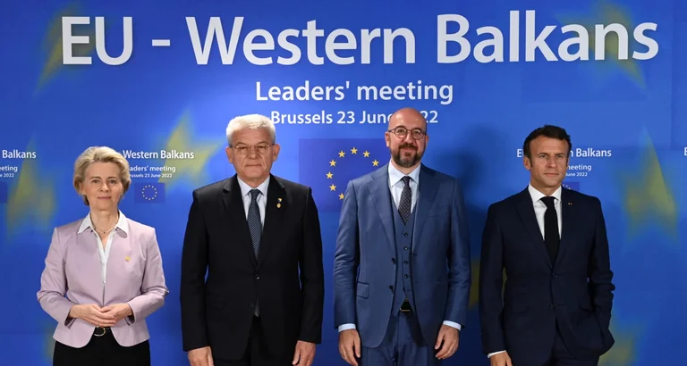 Conseil européen: Nous sommes prêts à accorder le statut de pays candidat à la Bosnie après rapport sur 14 accords