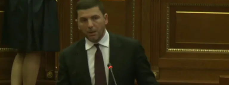 Krasniqi kritisiert Kurti, dass die Leute kein Experte sind: Warum vergessen Sie nicht Vertrauensgeld auf der Erde?