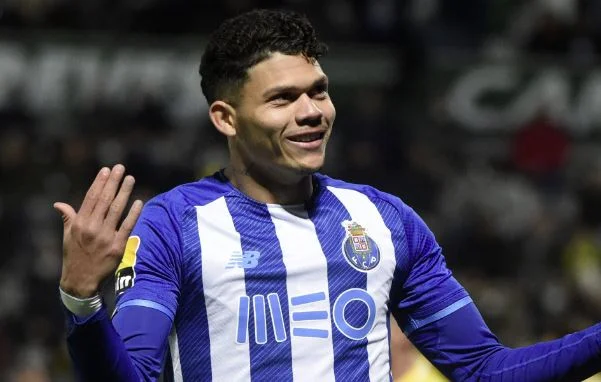 Who is the assailant who costs 80m euros and United is interested in it