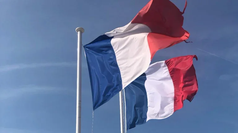 France welcomes the energy deal: Important step in dialog