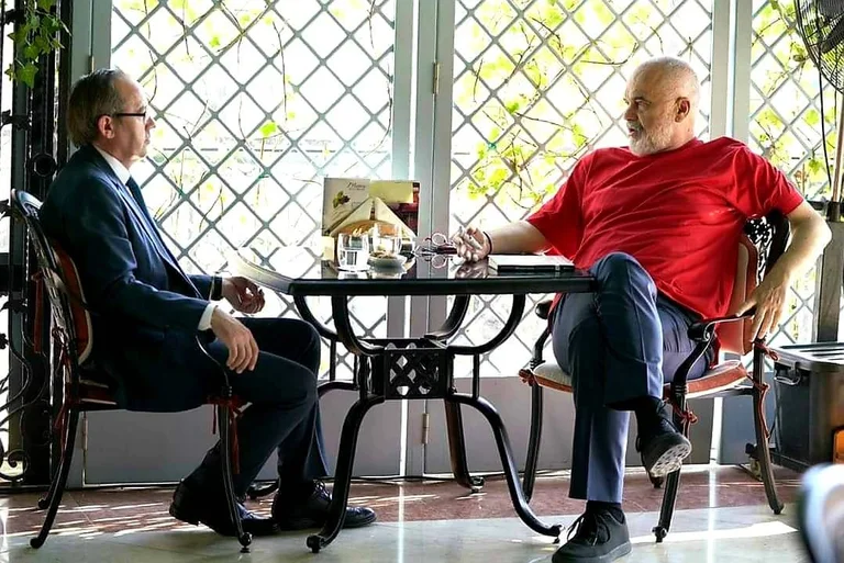 Hoti posts photos with Rama: Besides the language of blood, it connects our path to Euro-Atlantic integration