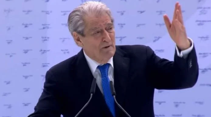 Në ditën e mbledhjes së dy qeverive, Berisha akuzon Ramën se nuk njohu gjenocidin serb në Kosovë