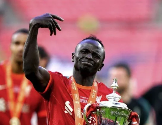 Learns the date when Mane at Bayerni will be introduced